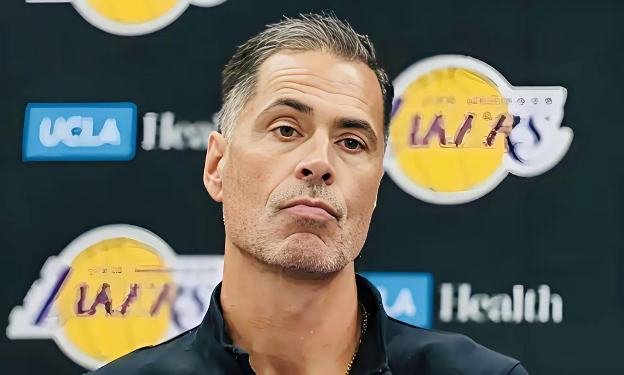 海星直播-包含东契奇重返赛场，最后时刻胜出首场状态出色，加拿大队观众沸腾！比赛高潮迭起的词条