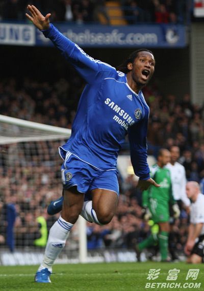 重返赛场首场状态出色，加拿大队观众沸腾！，德罗巴重返赛场赛场气氛高涨(2025年乒乓球赛事时间表)