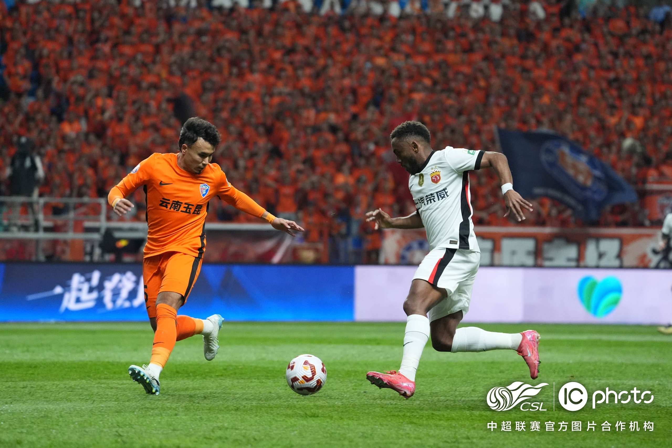 海星体育-赛地聚焦：德甲今晨热度飙升；新疆广汇外线爆发；震撼外界；球探报告显示潜力的简单介绍