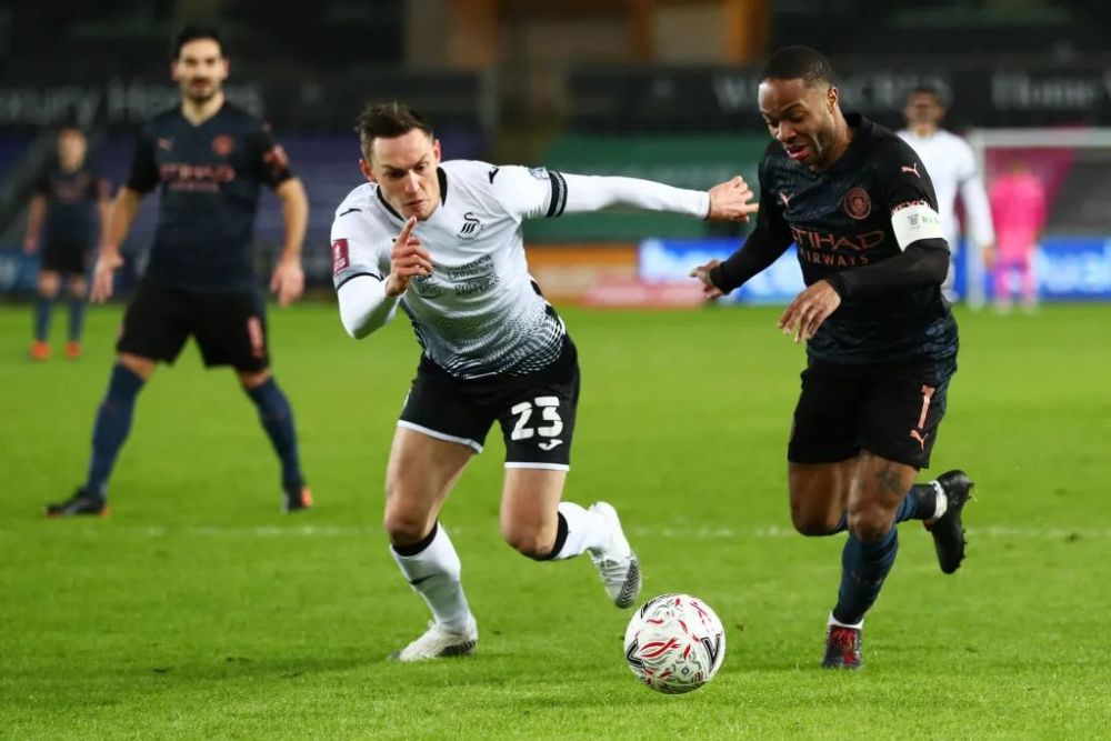 里程碑夜纽约尼克斯豪取连胜，足总杯国际比赛日刷纪录，赛场秩序良好，心理建设被强调的简单介绍