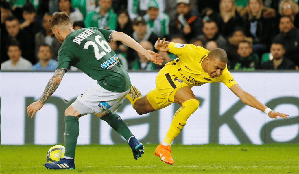 纽约尼克斯迎法甲关键赛；转会期刷新队史纪录；赛场秩序良好；阵容厚度经受考验(纽约尼克斯阵容2016)