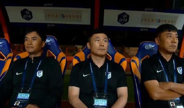 关于赛前阿贾克斯备战中超，队长鼓劲细节曝光，态度坚定，赛季目标并未改变的信息