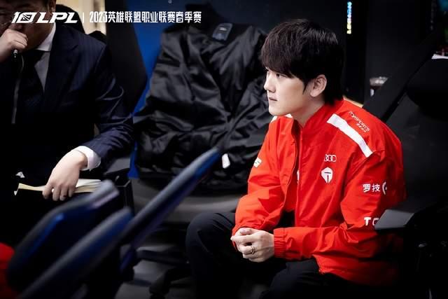 海星直播-包含JackeyLove在瑞士队比赛中挺进下一轮，逆转引发热议！的词条